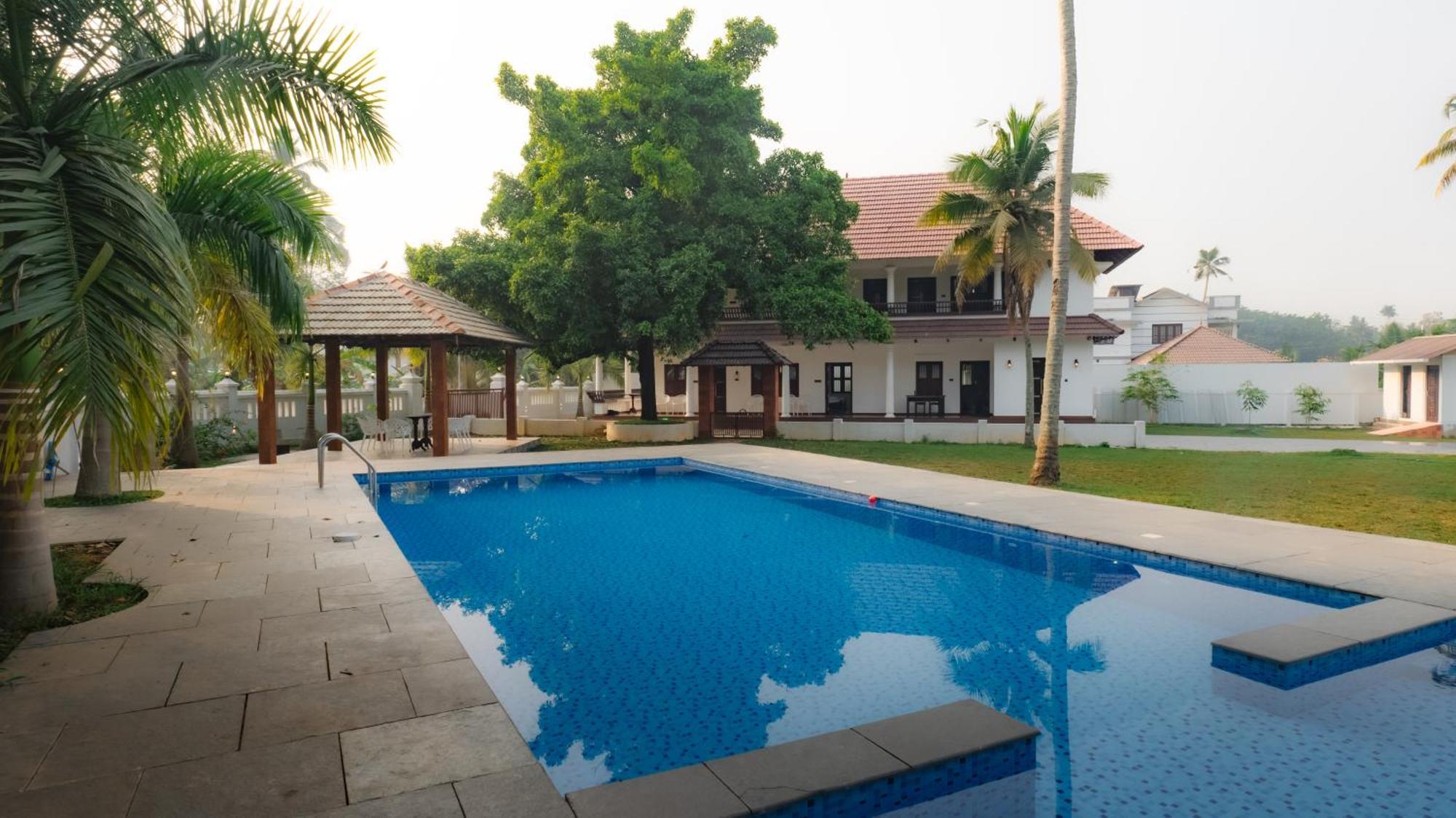 Tamarind Heritage Holiday Home Angamali Exterior photo