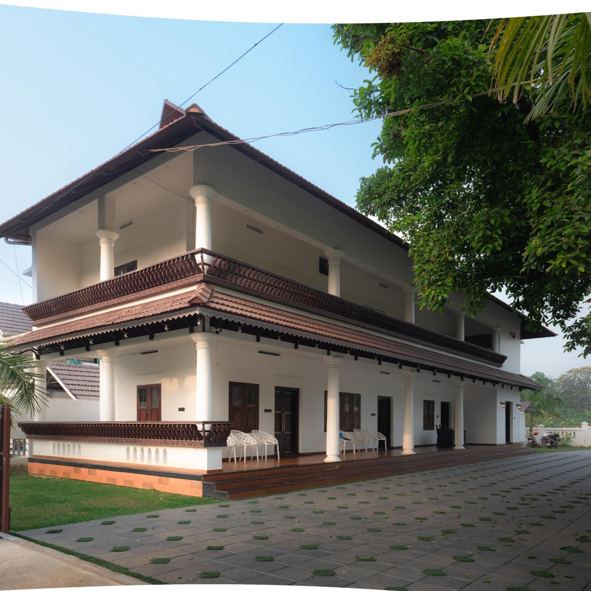 Tamarind Heritage Holiday Home Angamali Exterior photo