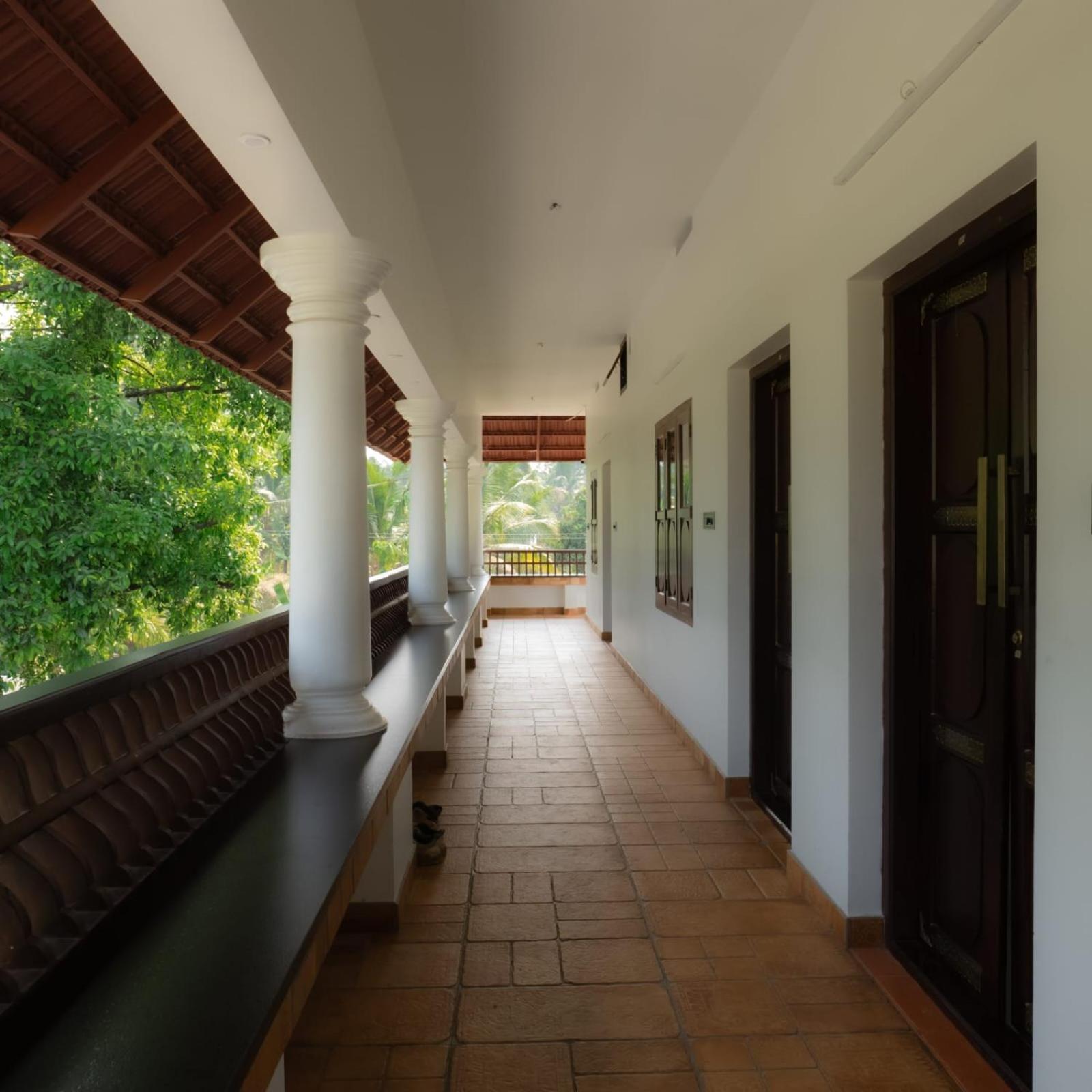 Tamarind Heritage Holiday Home Angamali Exterior photo